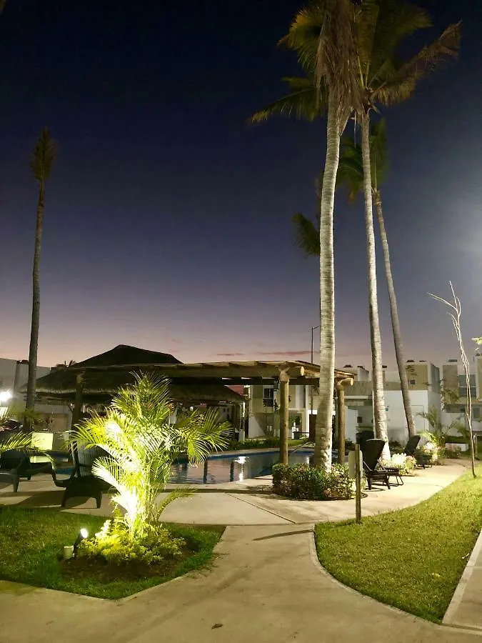 Casa En Privada Frente A La Playa Con Alberca! Villa Mazatlán